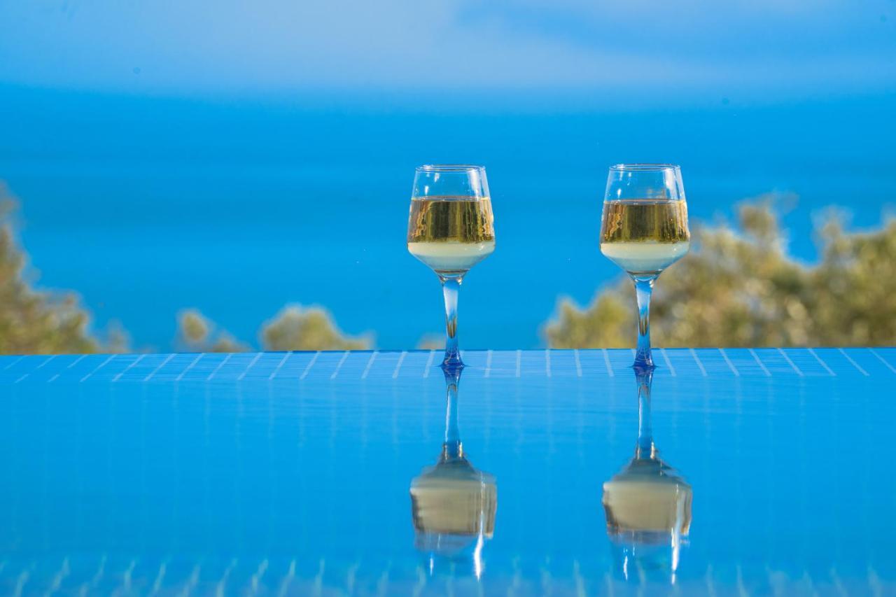 Villa Shades Of Blue Trapezaki  Buitenkant foto