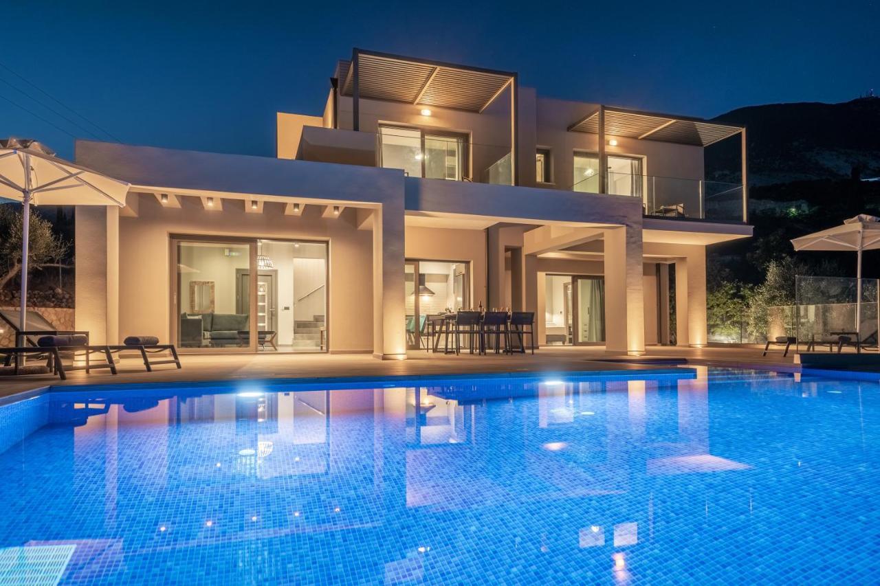 Villa Shades Of Blue Trapezaki  Buitenkant foto